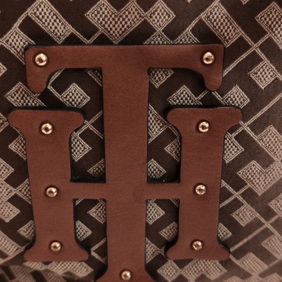 Tommy Hilfiger Woman Brown/Tan Shoulder Bag - Picture 3 of 16